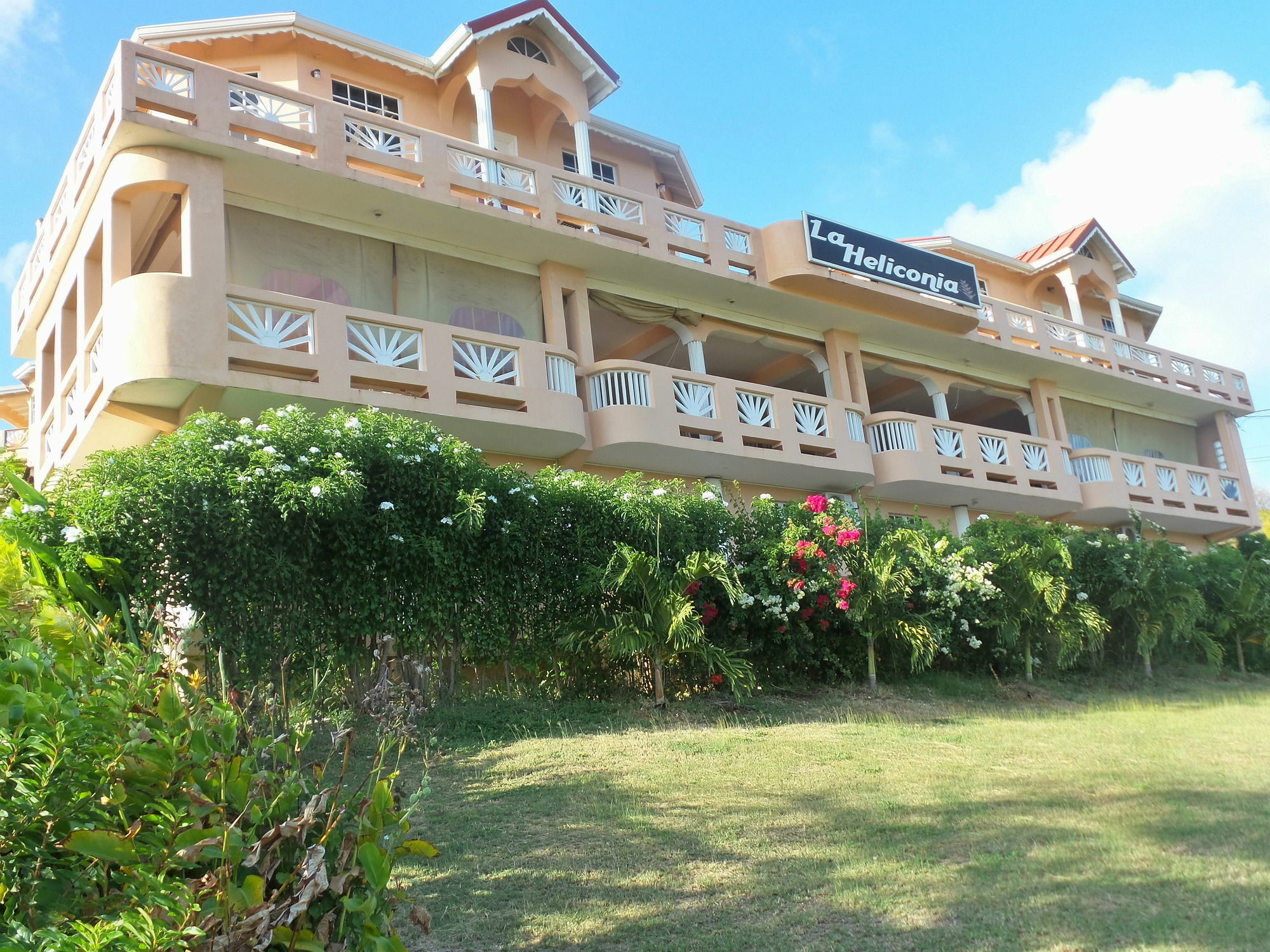 La Heliconia & Day Spa St. George's Luaran gambar
